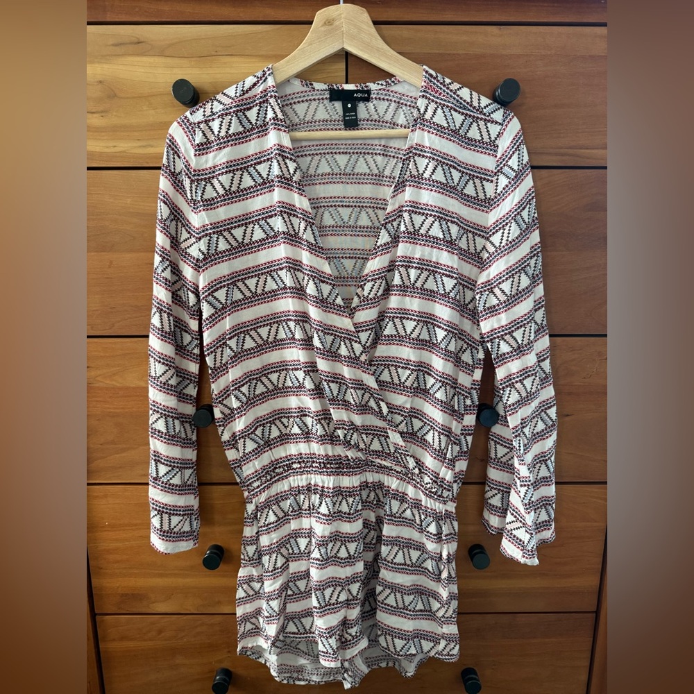 Aqua Red and White Patterned Rayon Shorts Romper Size XS
